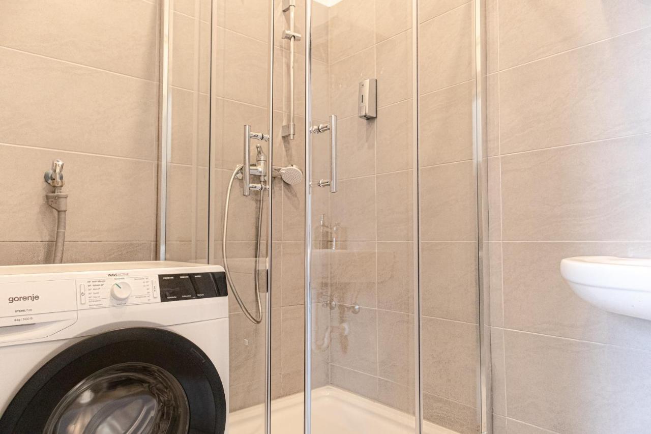 Pleasing 2br Apt. Akh-perfect For Groups Apartment *